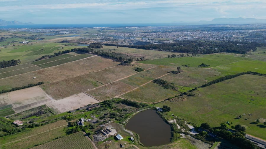 Commercial Property for Sale in Stellenbosch Farms Western Cape